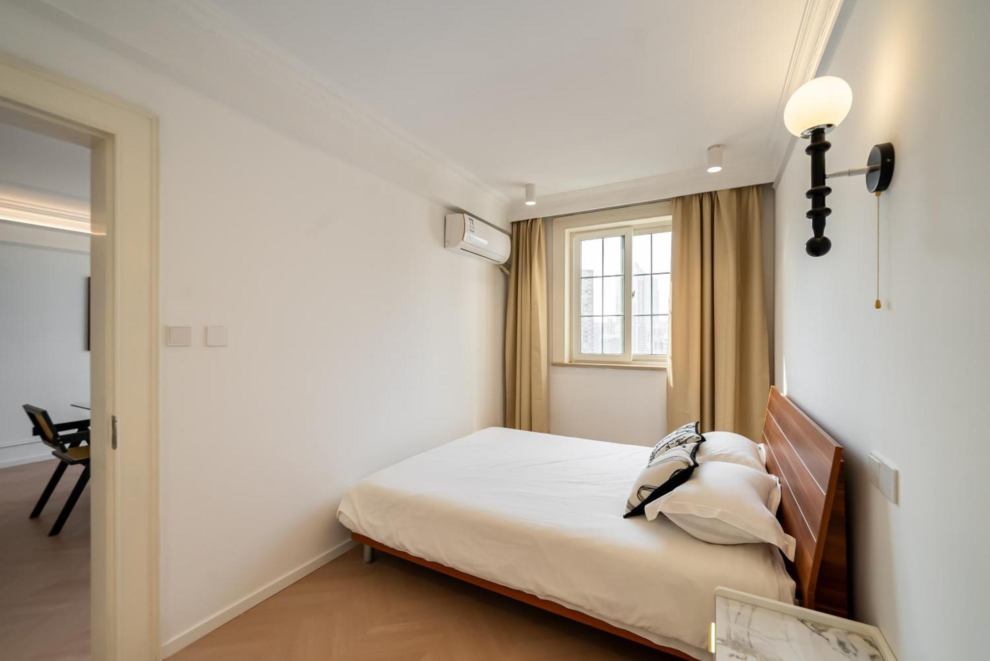 Yi Du -family - Friendly Close To People's Square And Subway *
