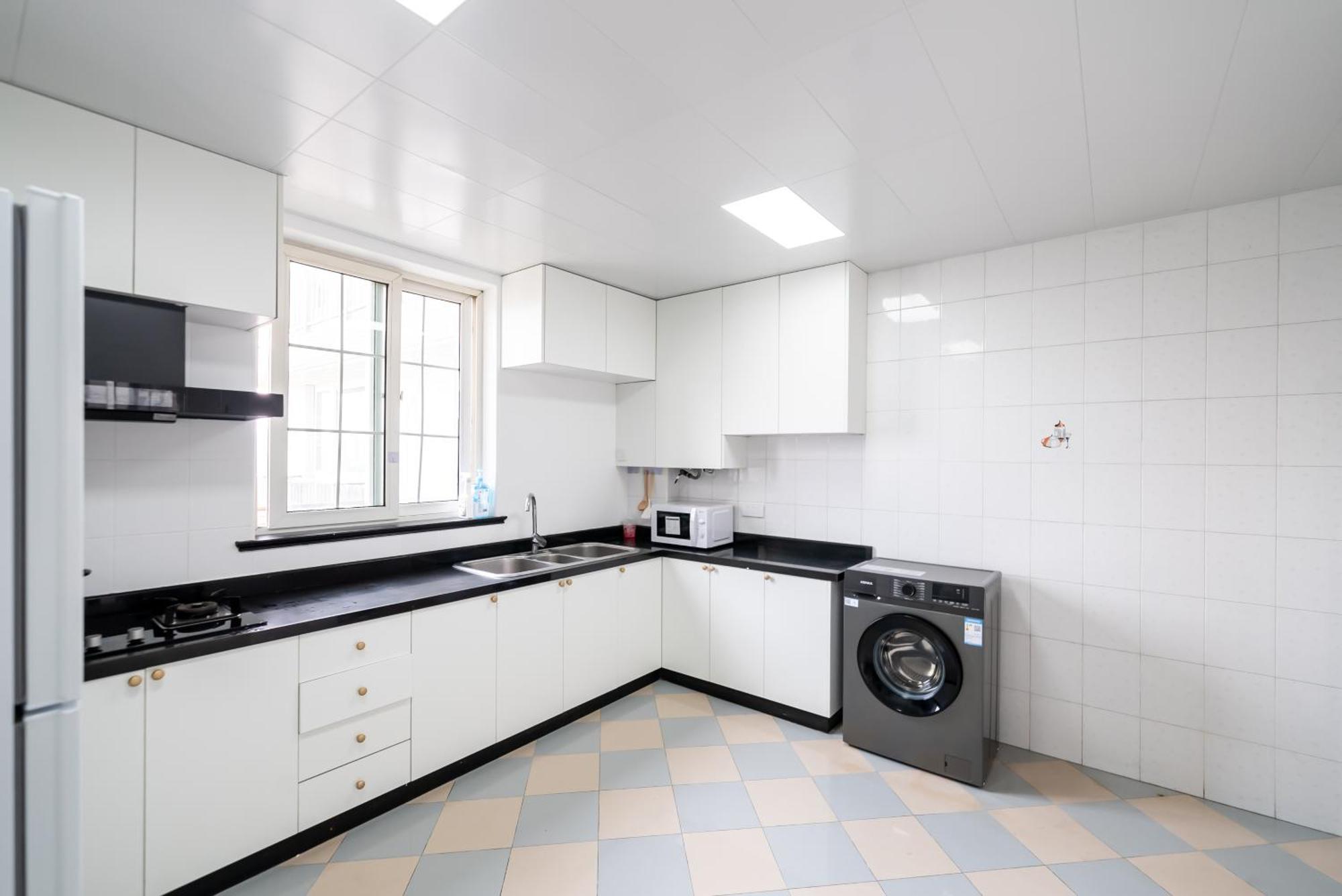 Apartemen Yi Du -family - Friendly Close To People's Square And Subway